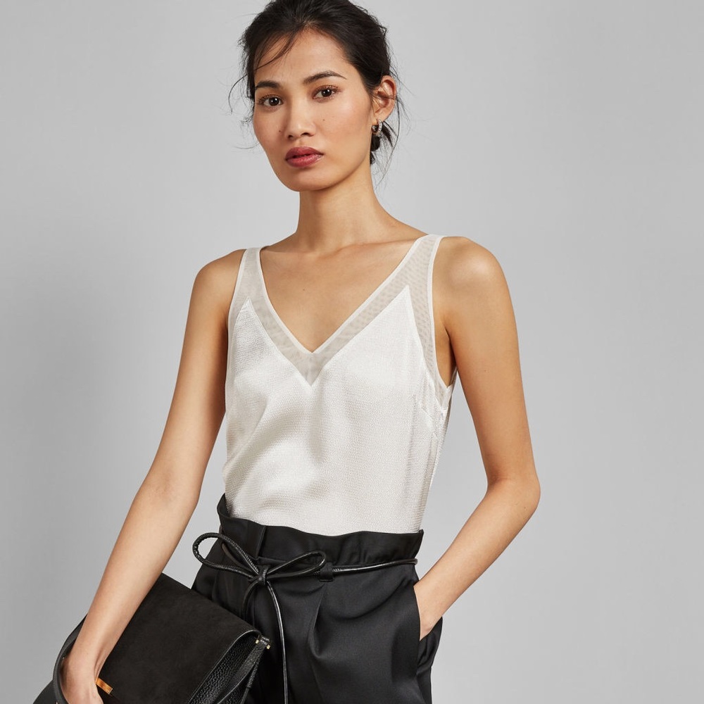Lilyane Mesh trim V neck cami